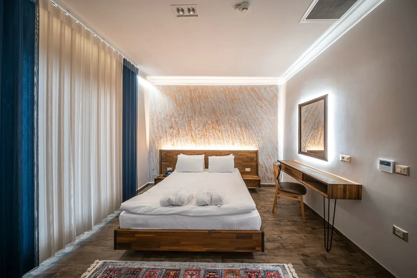 OTEL KONAKLAMA - 12